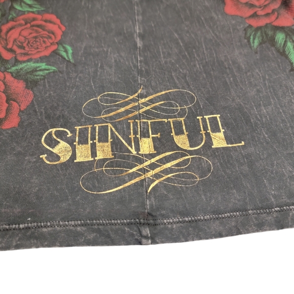 Sinful M Dress With Skull and Roses - Picture 6 of 6